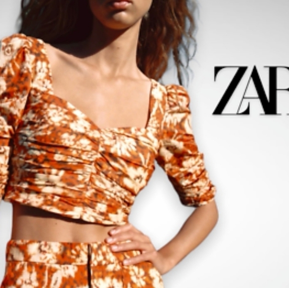 Zara Tops - Zara, orange floral crop top with ruffled sleeves. Size small. NWOT